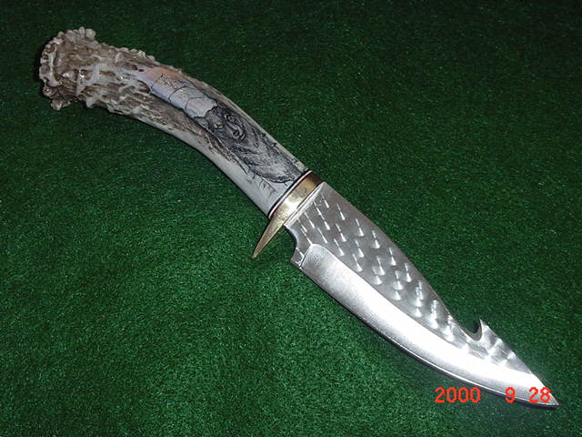 5 1/2 inch Skinner with gut hook
